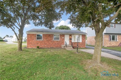 4314 Dahlia Dr, Toledo, OH 43611 - photo 2