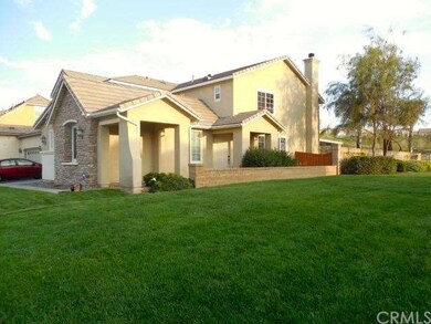 SIDE ENTRY THAT CAN BE GATED