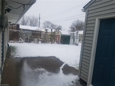 4208 Riverview Ln, Lorain, OH 44055 - photo 7