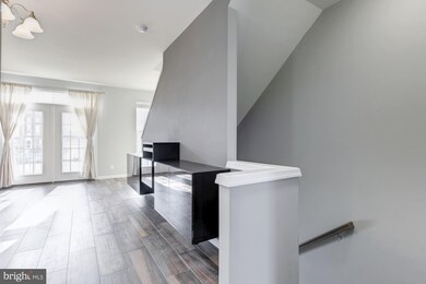 42710 Redpath Terrace, Ashburn, VA 20147 - photo 4