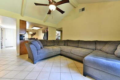 2206 Deerhurst Ln, Houston, TX 77088 - photo 4