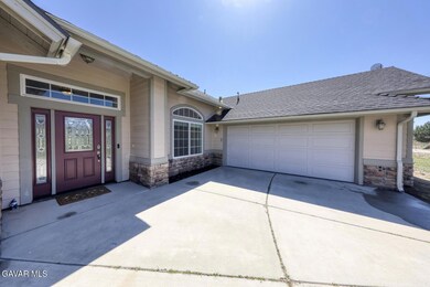 24500 Jacaranda Dr, Tehachapi, CA 93561 - photo 3