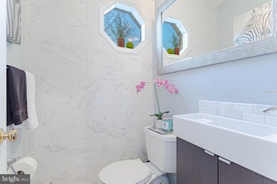 7265 Kousa Ln, Springfield, VA 22152 - photo 4