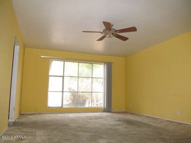 023-166581 - living room