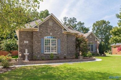 138 Holbrook Dr, Huntsville, AL 35806 - photo 2