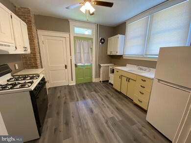 4502 Ridge Ave unit A, Halethorpe, MD 21227 - photo 3