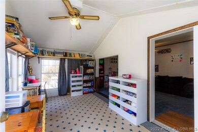 Sun Room/Entry