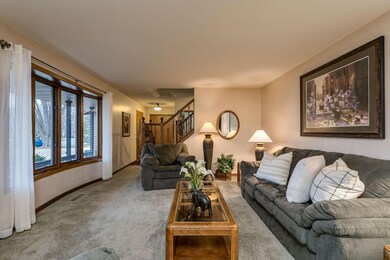 31 Holiday Ct, North Mankato, MN 56003 - photo 4