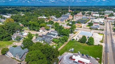 808 W 5th St, Laurel, MS 39440 - photo 3
