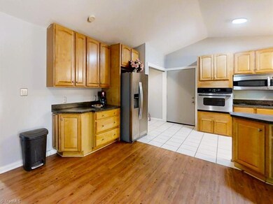 4908 Yarmouth Dr, Greensboro, NC 27407 - photo 7