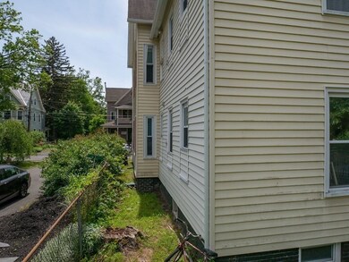 12 Munroe St, Northampton, MA 01060 - photo 3