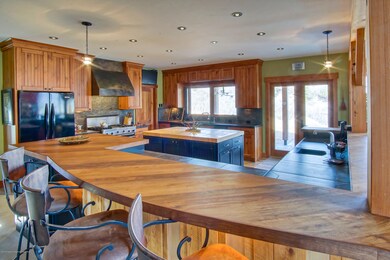 Wrap Around Kitchen Counter