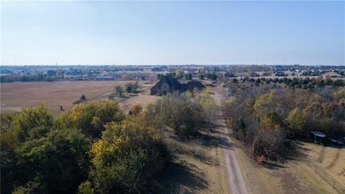 9801 S Sooner Rd, Oklahoma City, OK 73165 - photo 3