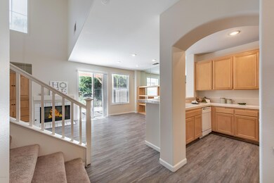 580 Fenwick Way Simi Valley-4