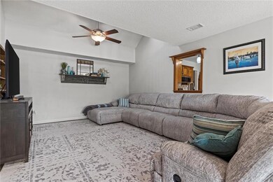 720 Sandpiper St, Raymore, MO 64083 - photo 6