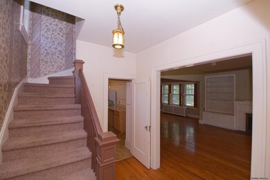 817 Lancaster St, Albany, NY 12203 - photo 3