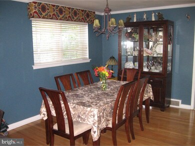 4016 Evans Ln, Drexel Hill, PA 19026 - photo 4