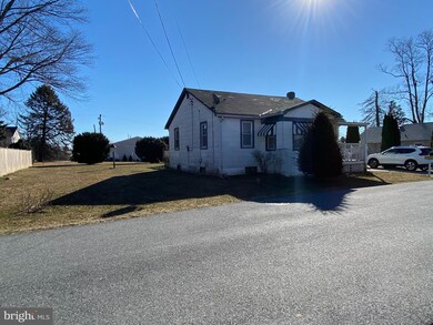 6231 Walnut Ave, Sykesville, MD 21784 - photo 2