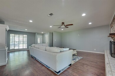 1207 Red Oak St, Ennis, TX 75119 - photo 7