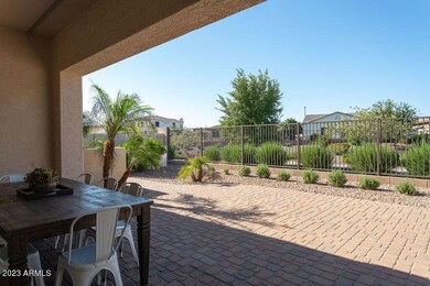 Large Covered Patio w/Extended Pavers