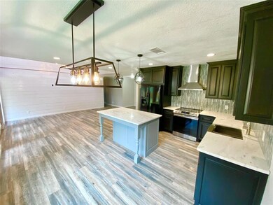 420 Martin St, Bonham, TX 75418 - photo 6