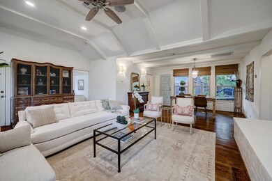 1011 Ridgeley Dr, Houston, TX 77055 - photo 7