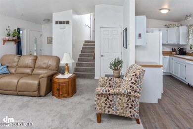 04-Living Room_DMD_4438