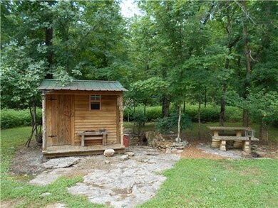Darling tool shed, yard is beautifully landscaped!