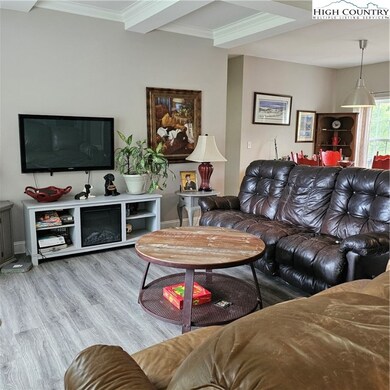 104 Daydreams Ln, Deep Gap, NC 28618 - photo 5