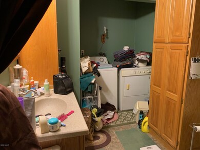 Bethroom/Laundry