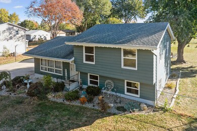 4745 Clover Ln, Waterloo, IA 50701 - photo 3