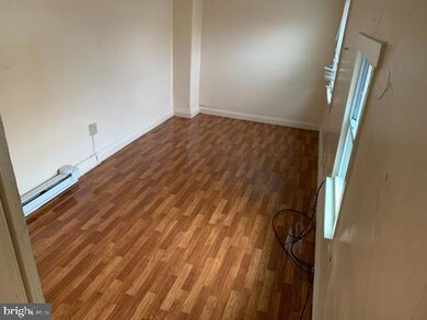 26 S 11th St unit 2, Reading, PA 19602 - photo 4