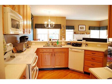 9 Seal Island Rd unit 9, Bristol, RI 02809 - photo 3