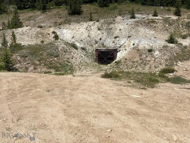 Mineshaft from Trapper Creek Road