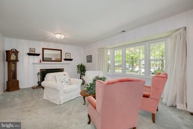 12336 Shadetree Ln, Laurel, MD 20708 - photo 4