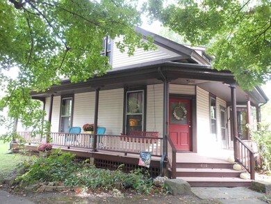 610 4th St, Covington, IN 47932 - photo 2