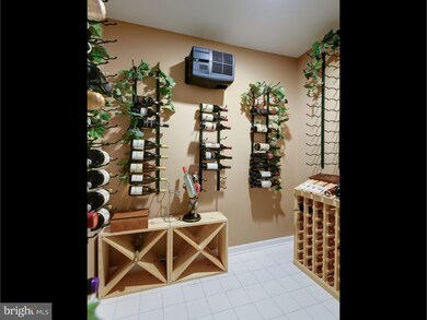 56 Denise Ct, Norristown, PA 19403 - photo 4