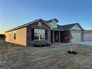 1035 Jennifer Ann Ln, Elkins, AR 72727 - photo 2