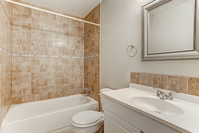 3414 Garrott St unit 8, Houston, TX 77006 - photo 6