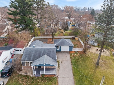 433 Rachael Rd, Baraboo, WI 53913 - photo 2