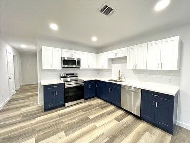 9326 Dandy St, Houston, TX 77016 - photo 5