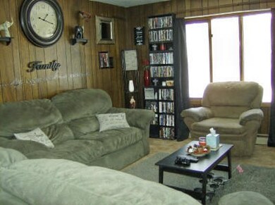 LR of Main floor 2 BR Apt<|><|>