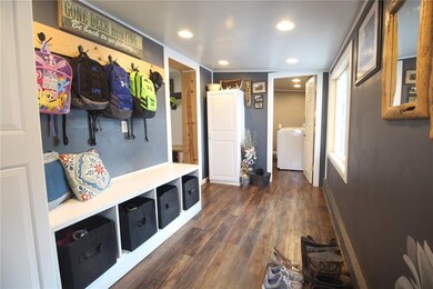 103 Main St, Center Point, IA 52213 - photo 4