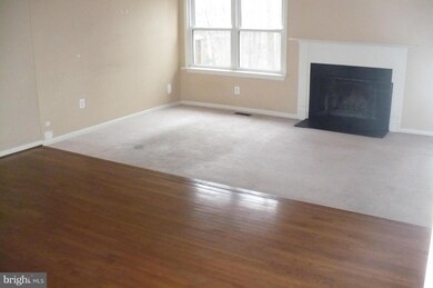 11608 Summer Oak Dr, Germantown, MD 20874 - photo 6