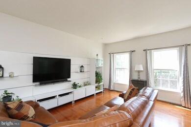 4501 Hidden Stream Ct, Owings Mills, MD 21117 - photo 4