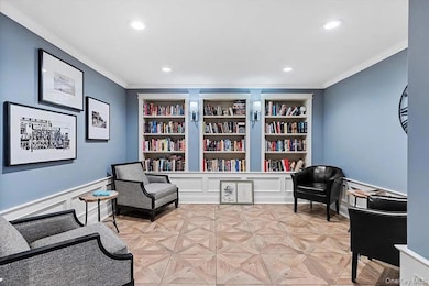 Waters Edge unit 7Y, Long Beach, NY 11561 - photo 5