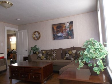 26 Grosvenor St, Worcester, MA 01610 - photo 6