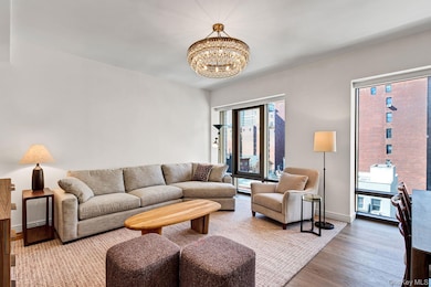 200 E 21st St unit 8A, New York, NY 10010 - photo 3