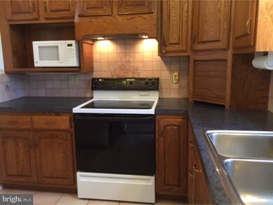 705 Chestnut St, Shoemakersville, PA 19555 - photo 6