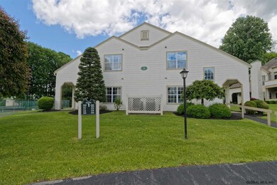 122 Hampton Place Blvd, Troy, NY 12180 - photo 2